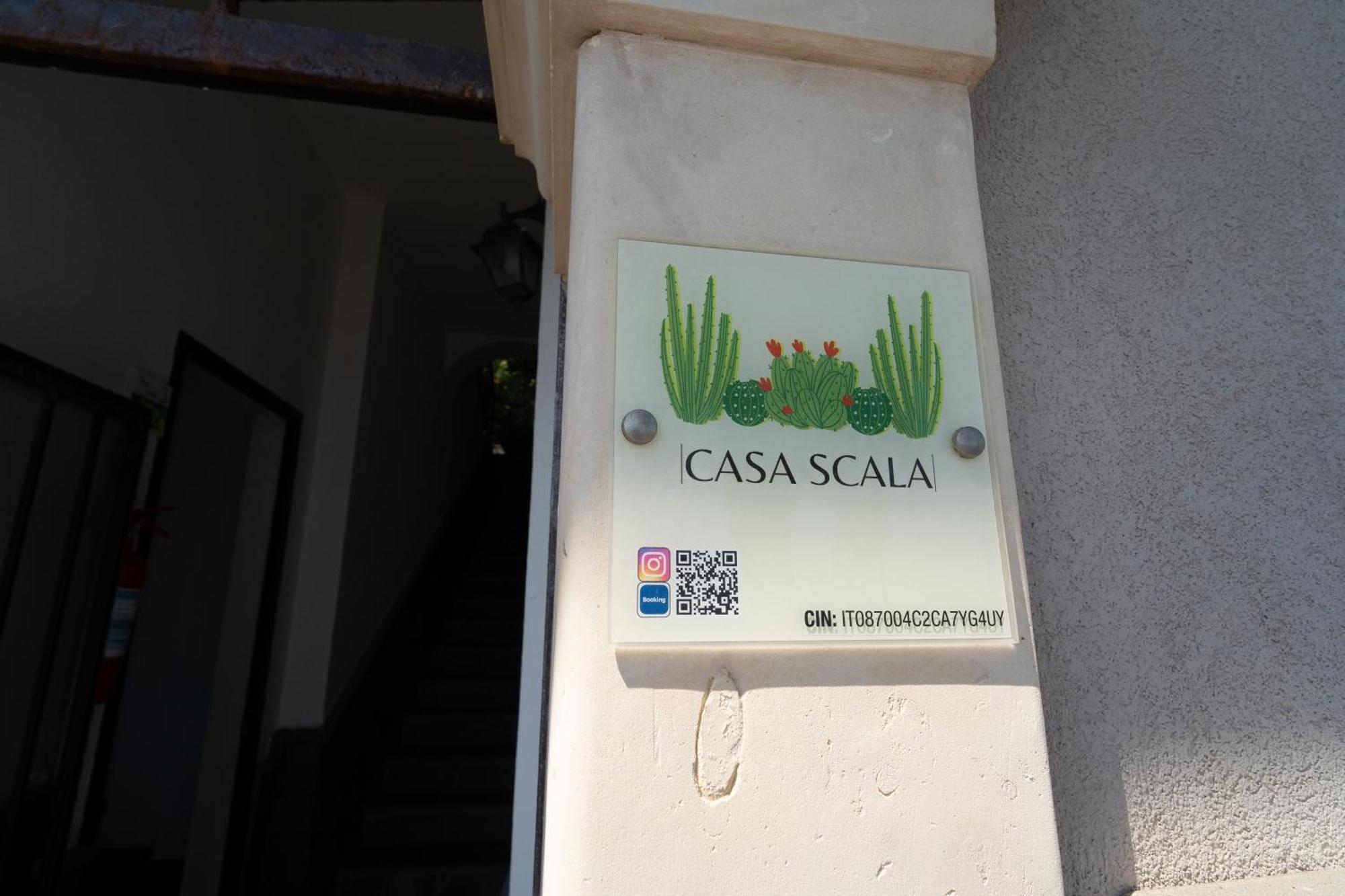 Отель Casa Scala Ачиреале Экстерьер фото